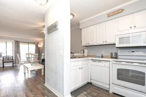 663 William Hilton Pkwy Unit large 013 250 Kitchen 1500x1000 72dpi 1